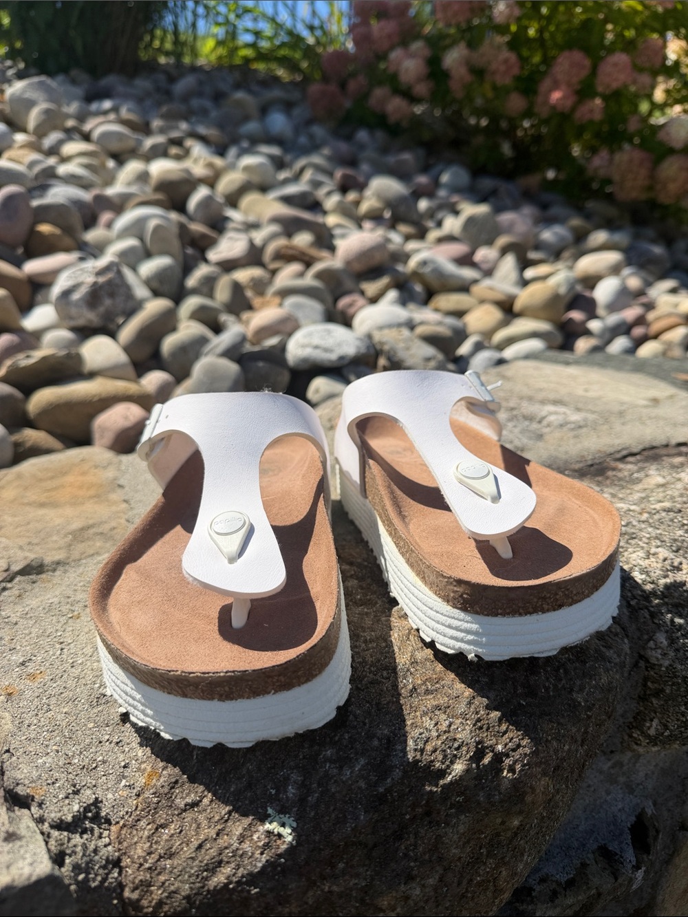 Bitkenstock Gizeh Birka-Flor White Platform Sandals with Cushioned Footbed